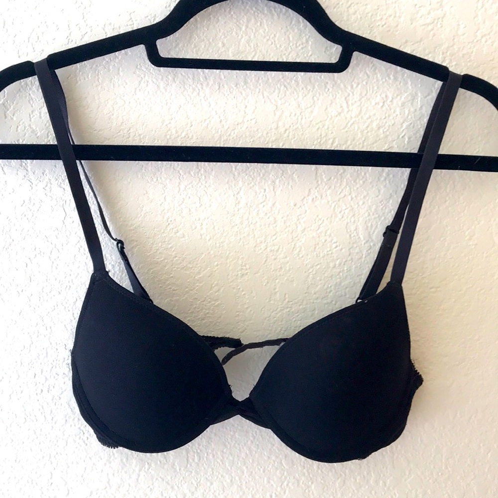 Bump It Up Underwire Push-Up Bra black sz 32C
ON GOSSAMER